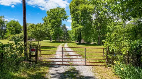 321 Dillon Dr, Rising Fawn, GA 30738