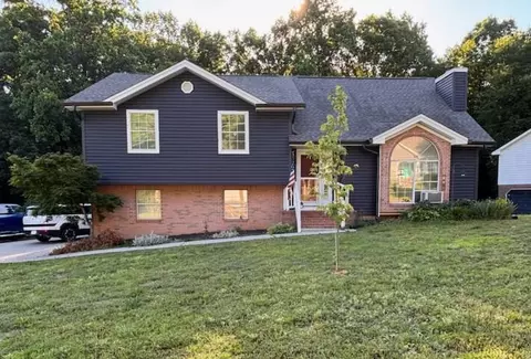 533 Middle View Dr, Ringgold, GA 30736