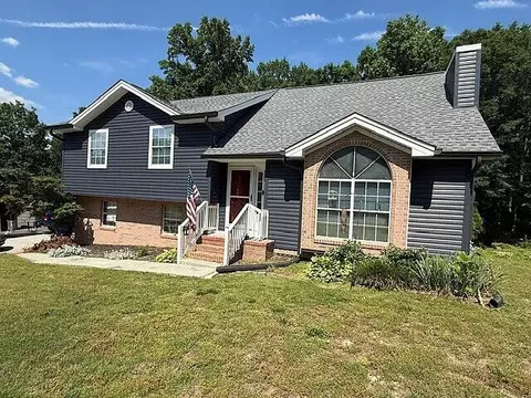 533 Middle View Dr, Ringgold, GA 30736