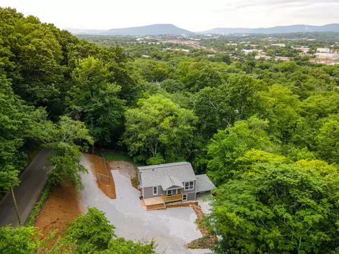 2317 Ridge Crest Dr #1, Chattanooga, TN 37406