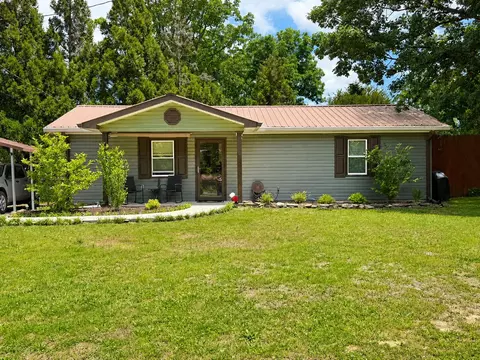 371 Brown Gap Cemetery Rd, Trenton, GA 30752