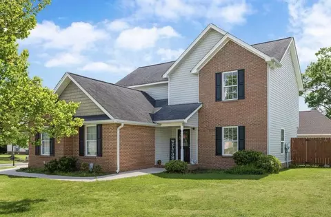 647 Peachtree Cir, Ringgold, GA 30736