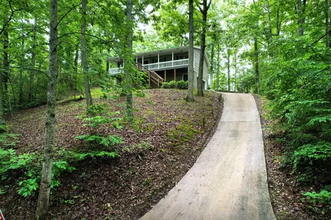 161 Zion Dr NW, Cleveland, TN 37312