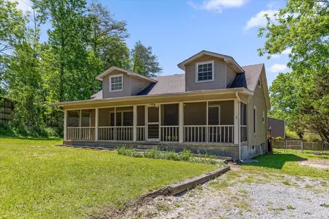 1827 Bollinger Rd, Signal Mountain, TN 37377