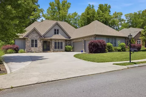 9313 Crystal Brook Dr, Apison, TN 37302