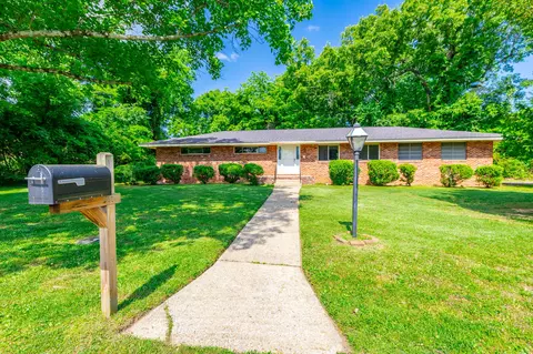 1401 Fred Will Cir, Chattanooga, TN 37411