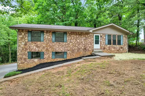 376 Oakwood Cir NE, Cleveland, TN 37312