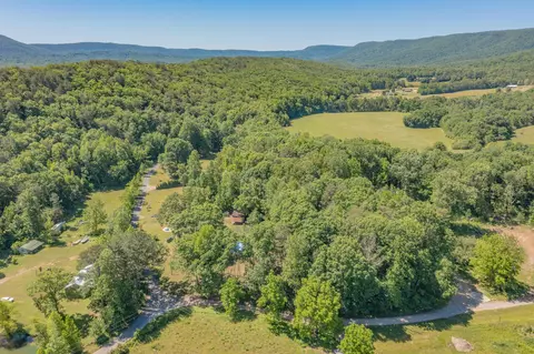1004 Crow Gap Rd, Chickamauga, GA 30707 photo 22