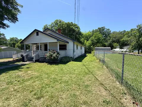 408 Chestnut St, Lafayette, GA 30728