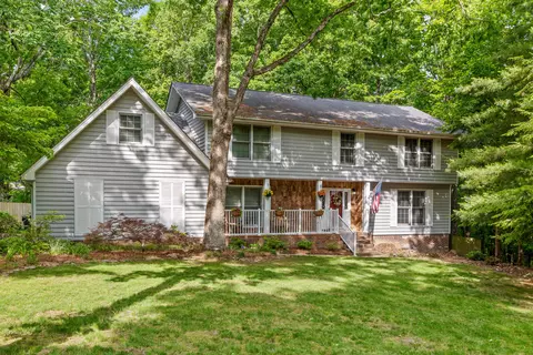64 Whispering Pines Dr, Signal Mountain, TN 37377