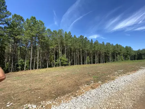 940 Crockett Pt #JF-567, Jasper, TN 37347