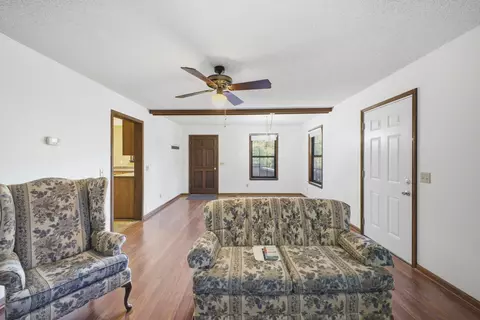 Living - 400 Alex Dr, Dalton, GA 30720 photo 5 of 7