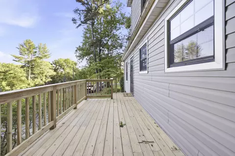 Exterior - 400 Alex Dr, Dalton, GA 30720 photo 2 of 10