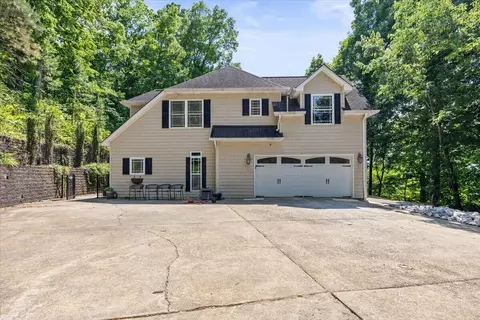 2399 Red Tail Ln, Chattanooga, TN 37421
