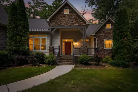678 Cherokee Lake Dr, Ringgold, GA 30736