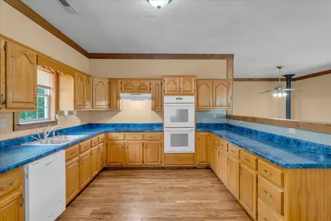 360 Dixon Cove Rd, Sequatchie, TN 37374 photo 17