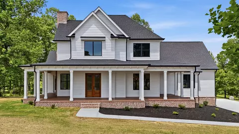 185 River Bluffs Dr, Jasper, TN 37347