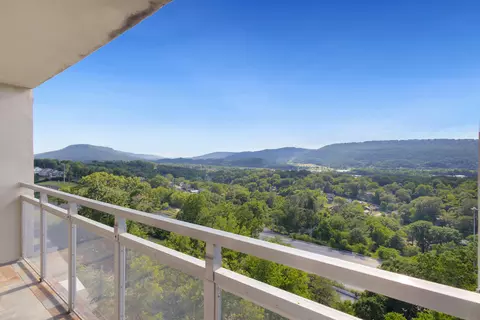 1131 Stringers Ridge Rd #9J, Chattanooga, TN 37405