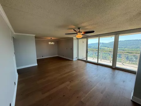 1131 Stringers Ridge Rd #9J, Chattanooga, TN 37405