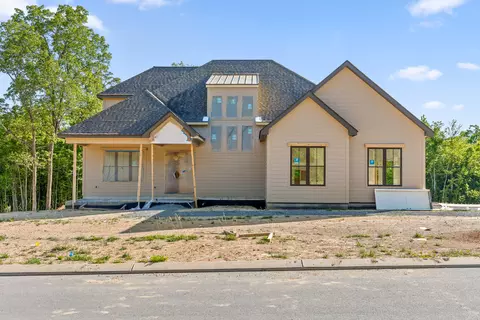1740 Restful Dr, Soddy Daisy, TN 37379