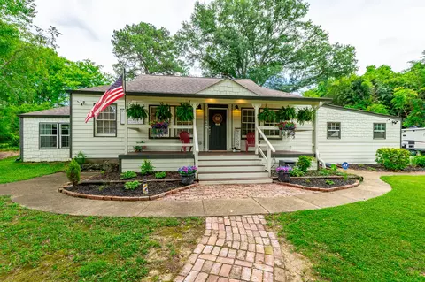 306 Laverne Dr, Chattanooga, TN 37421