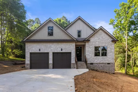 140 Honeysuckle Dr, Rock Spring, GA 30739