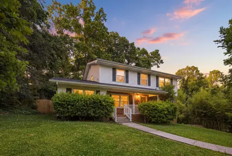 1311 Brockton Dr, Signal Mountain, TN 37377