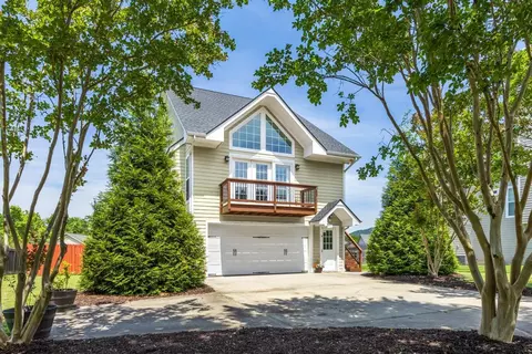 8231 Biggs Rd, Ooltewah, TN 37363