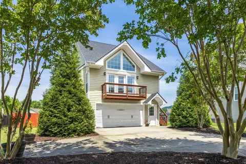 8231 Biggs Rd, Ooltewah, TN 37363