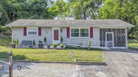 254 Midway Ave, Rossville, GA 30741