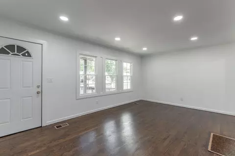 Living - 2223 Beeler Ave, Chattanooga, TN 37421 photo 3 of 13