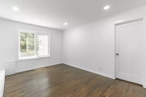 Living - 2223 Beeler Ave, Chattanooga, TN 37421 photo 11 of 13