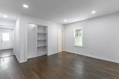 Living - 2223 Beeler Ave, Chattanooga, TN 37421 photo 5 of 13