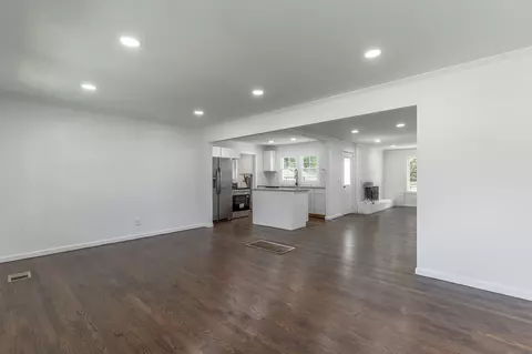 Living - 2223 Beeler Ave, Chattanooga, TN 37421 photo 1 of 13