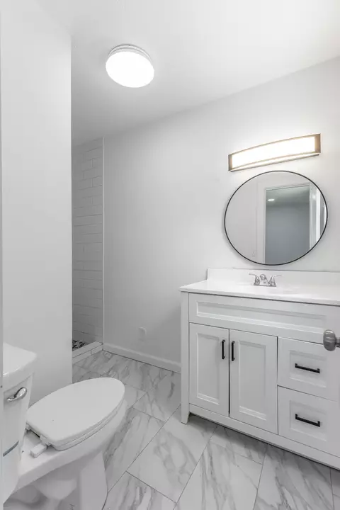 Bath - 2223 Beeler Ave, Chattanooga, TN 37421 photo 2 of 6