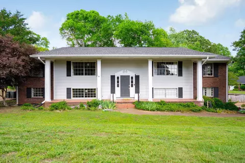 117 Rackham Rd, Hixson, TN 37343