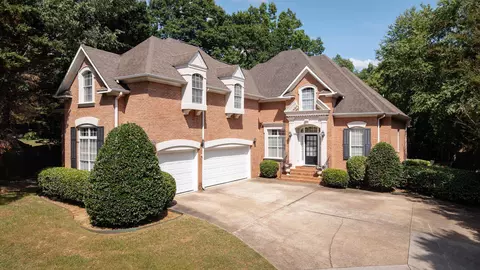 3132 Forest Shadows Dr, Chattanooga, TN 37421