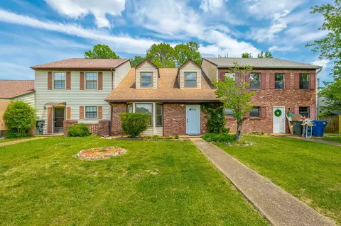 1341 Village Green Dr, Hixson, TN 37343