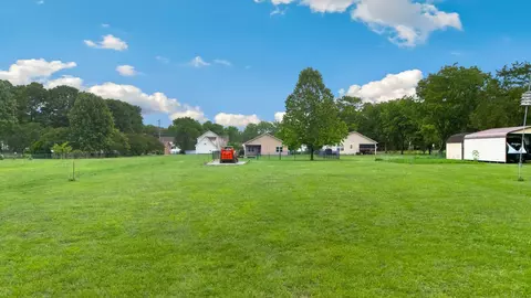 Exterior - 6854 Robin Dr, Chattanooga, TN 37421 photo 10 of 14
