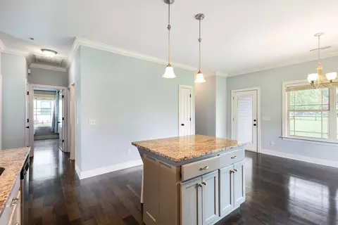 Entry Way - 6854 Robin Dr, Chattanooga, TN 37421 photo 2 of 2