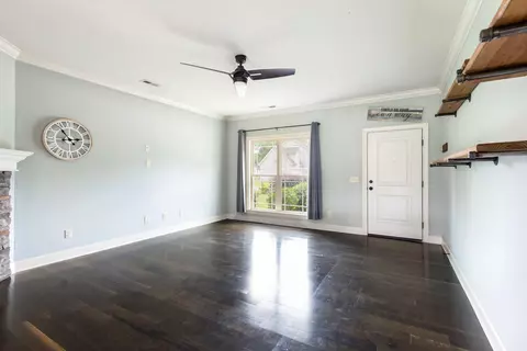 Living - 6854 Robin Dr, Chattanooga, TN 37421 photo 1 of 4