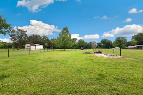 Exterior - 6854 Robin Dr, Chattanooga, TN 37421 photo 11 of 14