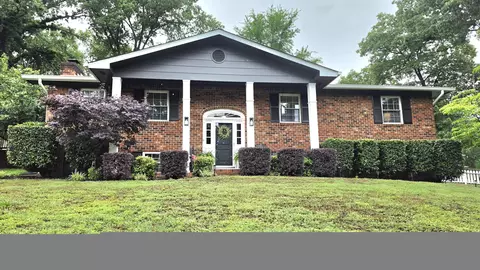 7627 Nadick Ln, Hixson, TN 37343