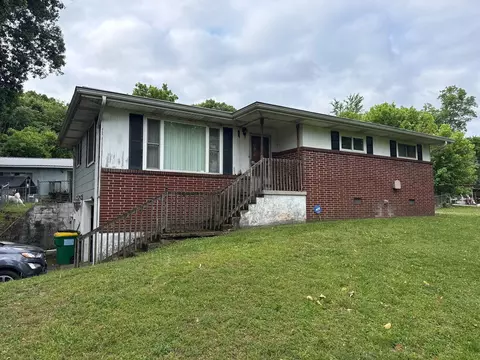 88 Circle Dr, Rossville, GA 30741