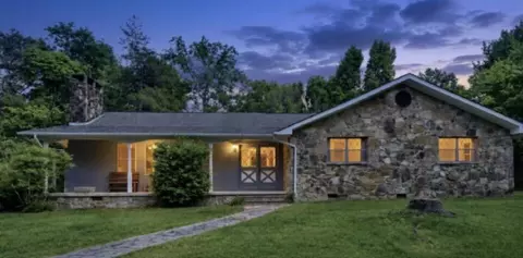 791 Lofton Ln, Chickamauga, GA 30707
