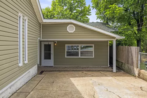3 Walker Ave, Fort Oglethorpe, GA 30742