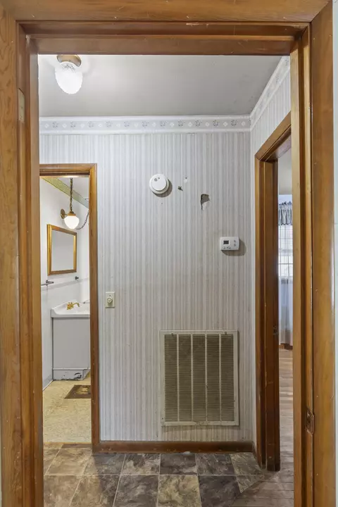 Entry Way - 3 Walker Ave, Fort Oglethorpe, GA 30742 photo 1 of 3
