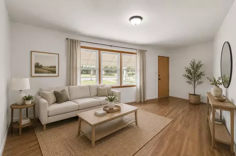 Living - 3 Walker Ave, Fort Oglethorpe, GA 30742 photo 8 of 9