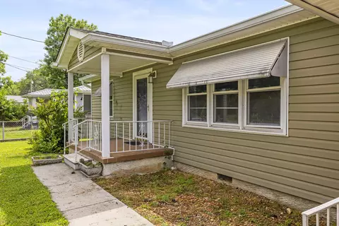 Exterior - 3 Walker Ave, Fort Oglethorpe, GA 30742 photo 4 of 9