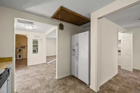 Entry Way - 3 Walker Ave, Fort Oglethorpe, GA 30742 photo 2 of 3